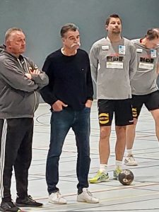 Der Legendentrainer Heiner Brand war auch da.